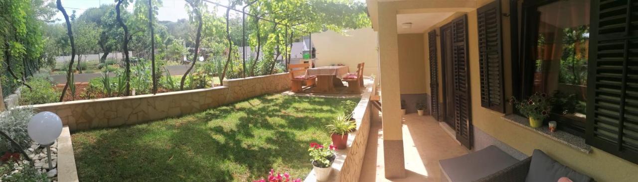 Apartment Oliva Пула Экстерьер фото